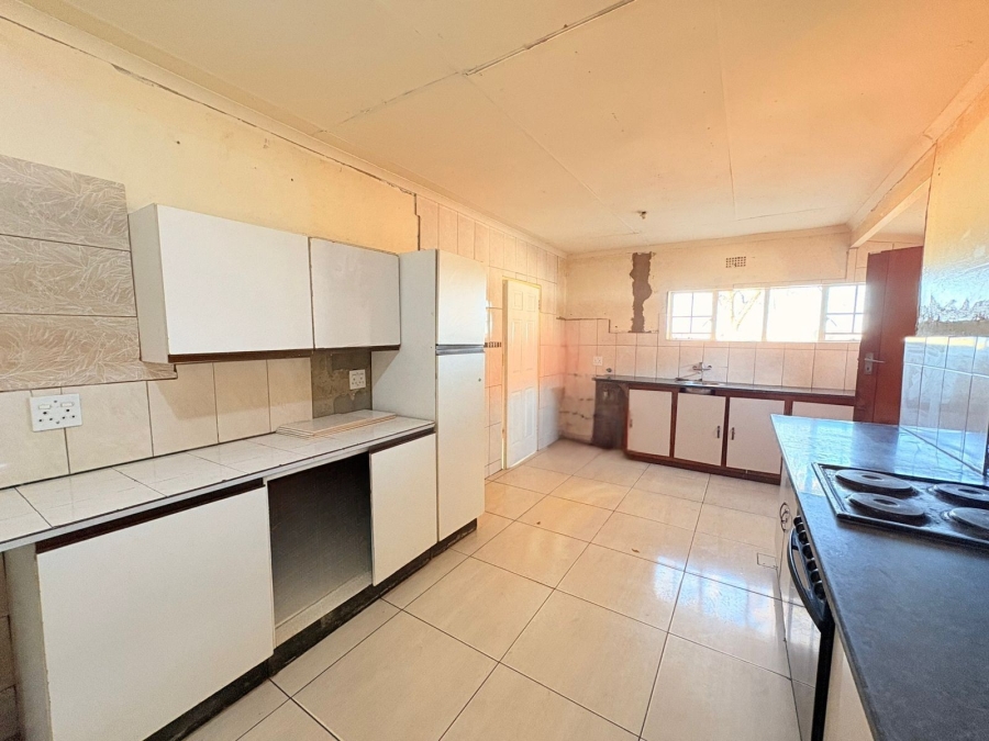 4 Bedroom Property for Sale in Vaalpark Free State